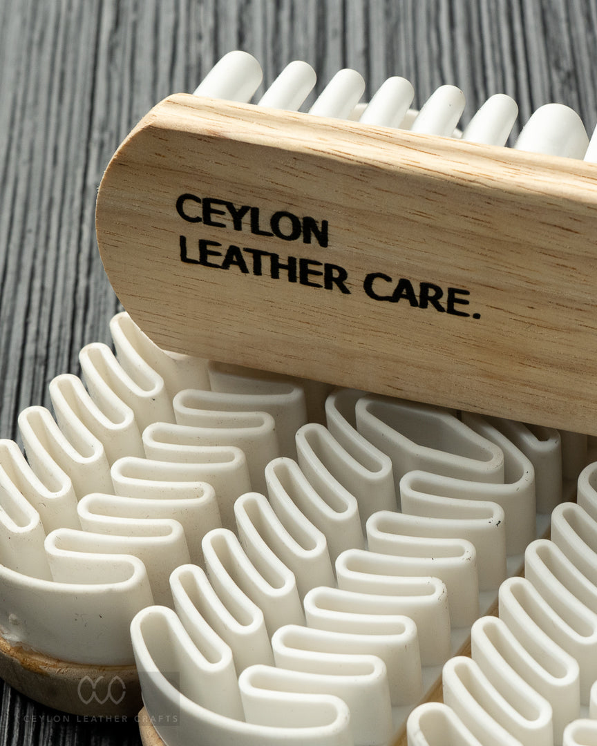 Suede & Nubuck Crepe Brush – Dry Clean & Restore