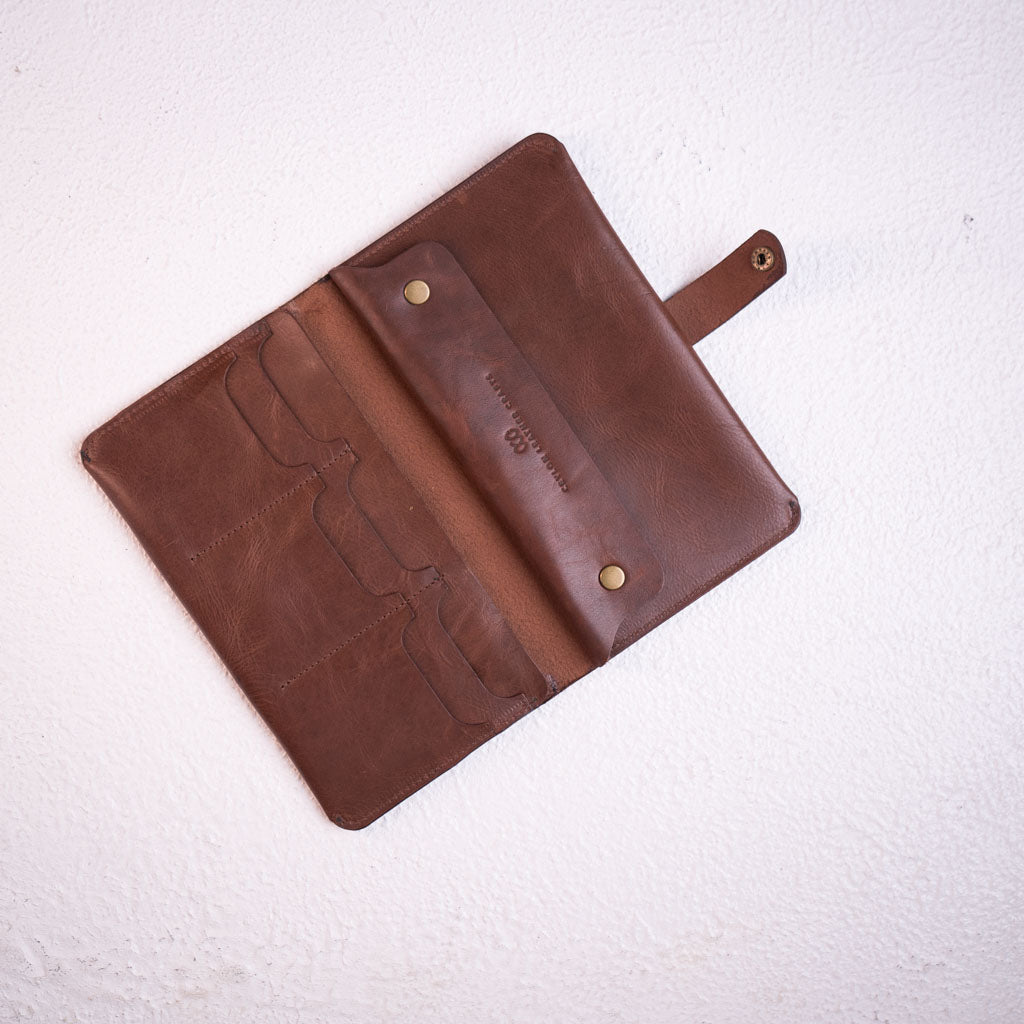 Aurora aged brown