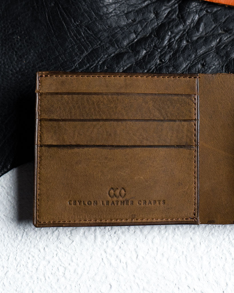 Adam Wallet – Dust Brown Saffiano Oil pull-up Edition