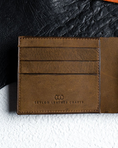 Adam Wallet – Dust Brown Saffiano Oil pull-up Edition