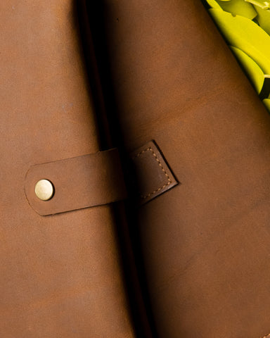 Aurora Wallet – Light Brown Oil Pull-Up Leather