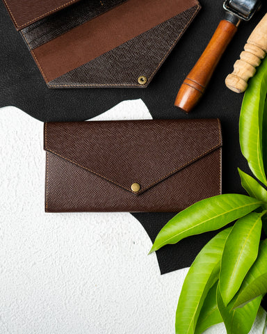 EZRA Wallet – Dark Brown Saffiano Full-Veg Leather