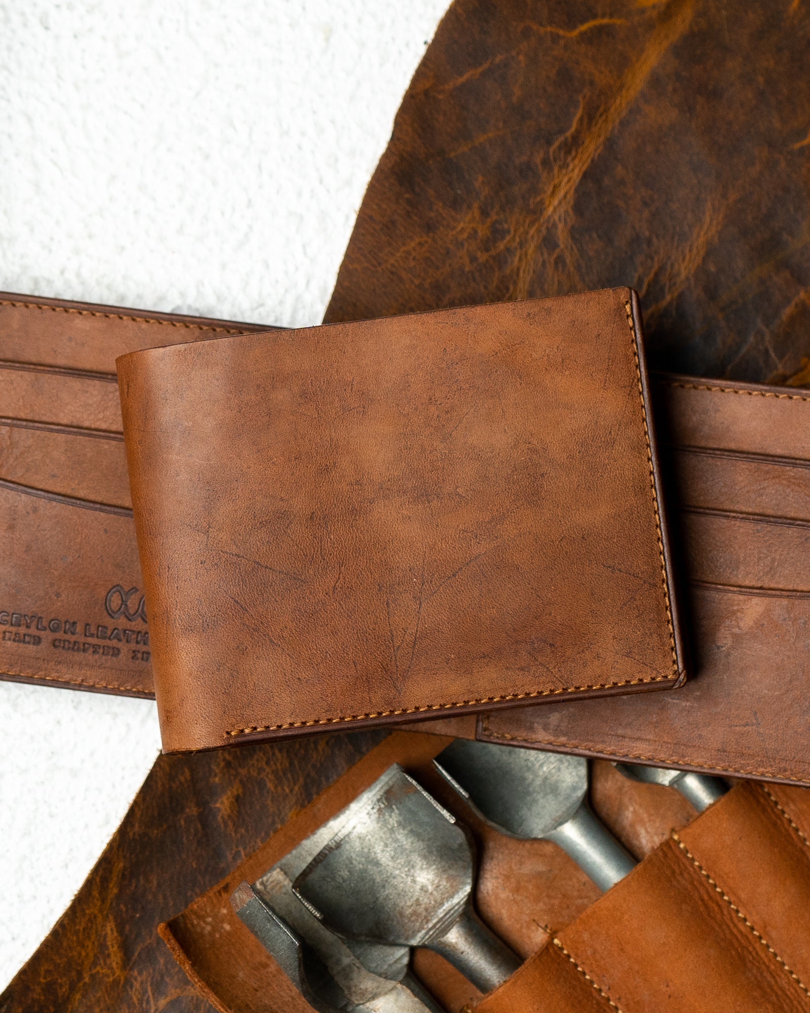 LEO Wallet – Dark Tan Pure Imported Oil Leather Edition Main image