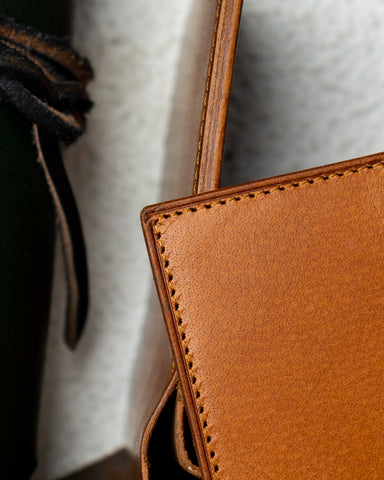 Adam – Woody Tan Leather Edition