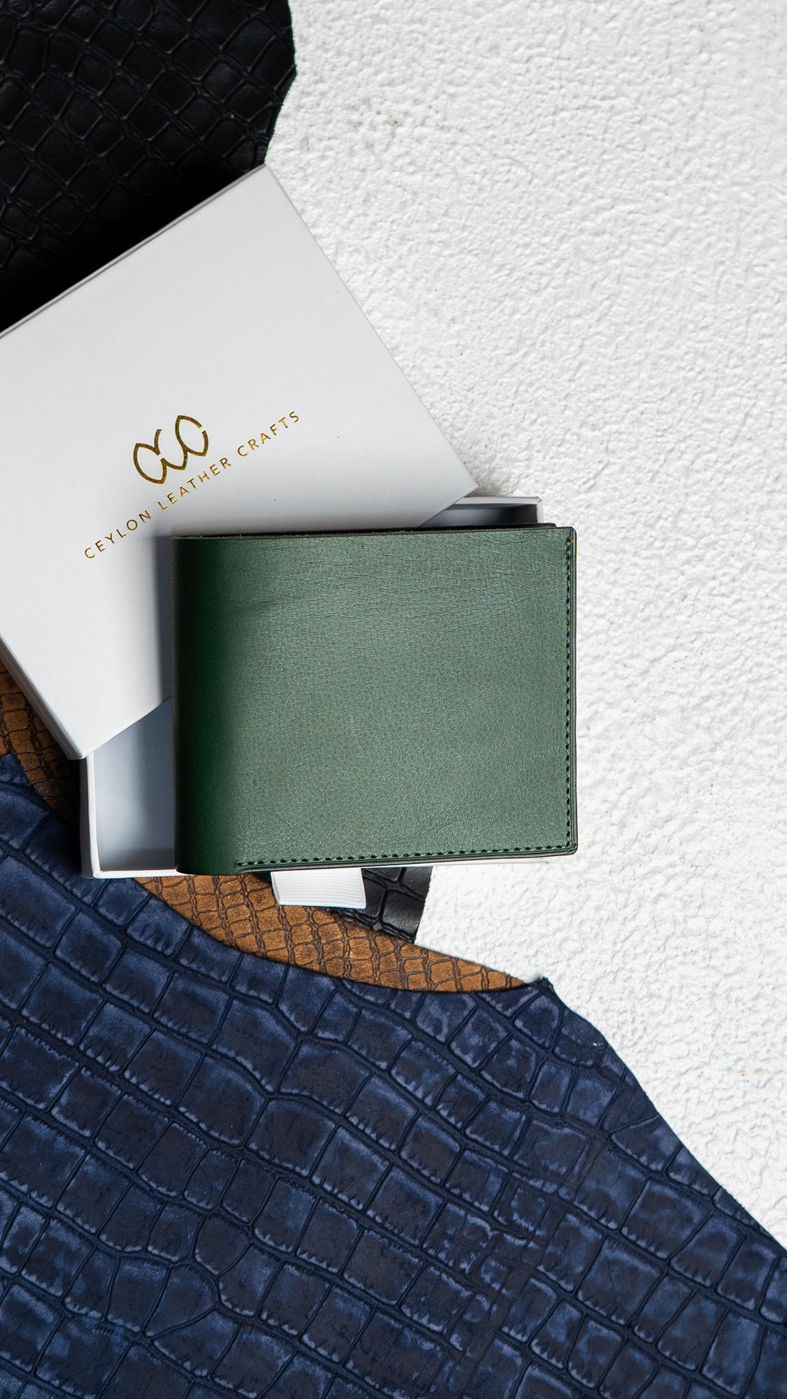 Adam Wallet – Green Indian Buffalo Full-Veg Leather - Ceylon Leather Crafts