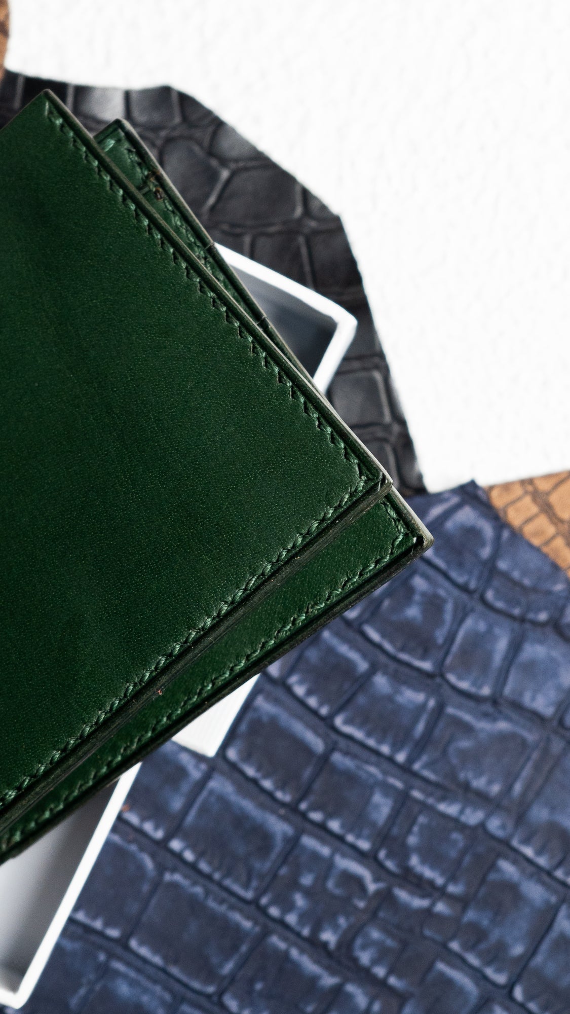 Adam Wallet – Green Indian Buffalo Full-Veg Leather - Ceylon Leather Crafts