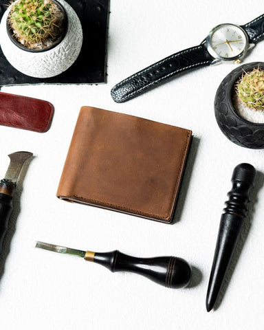 Adam Wallet – Honey Crown Oil pull - up Edition - Ceylon Leather Crafts