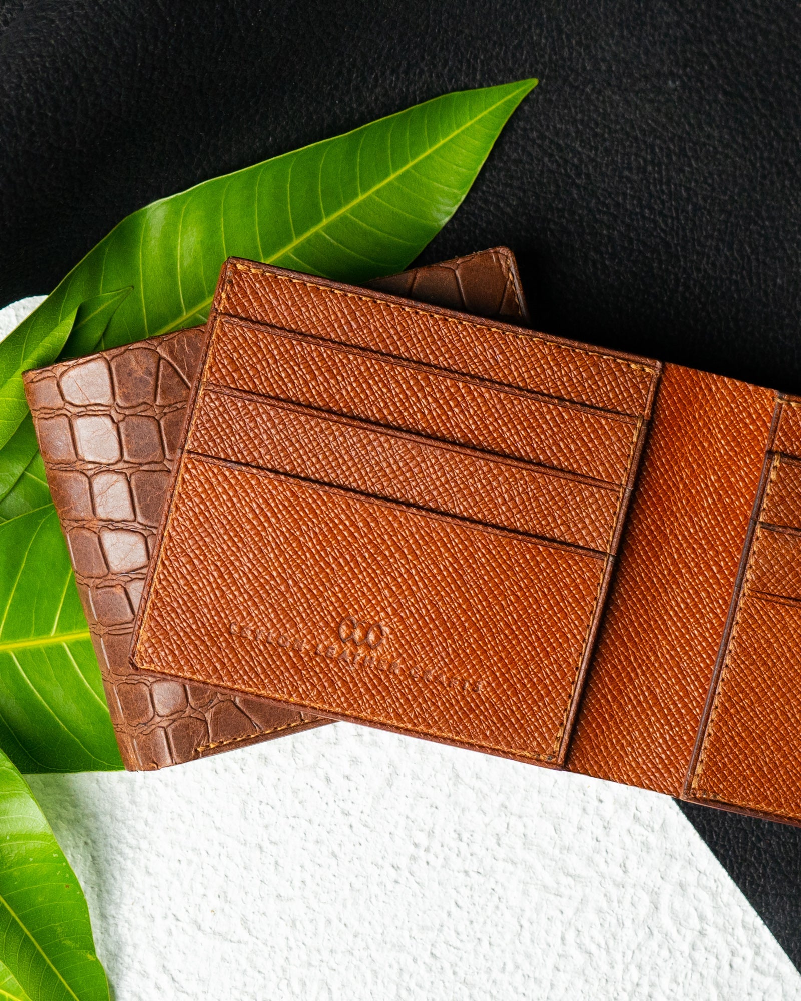 Adam Wallet – Oil Alligator Embossed & Calf Saffiano Leather - Ceylon Leather Crafts