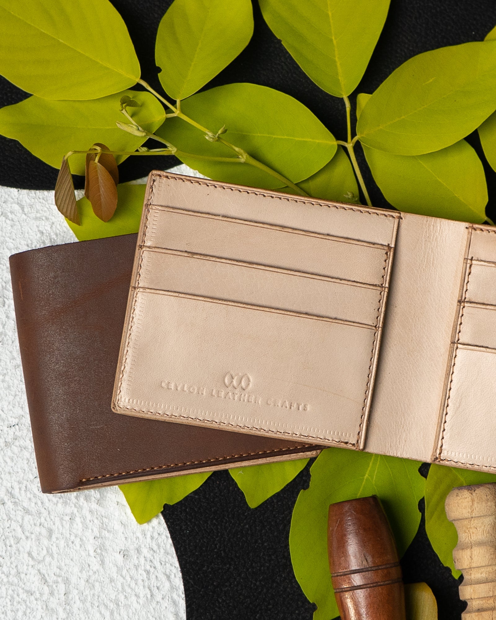 Adam Wallet – Oil Pull - Up & Crust Leather Edition - Ceylon Leather Crafts