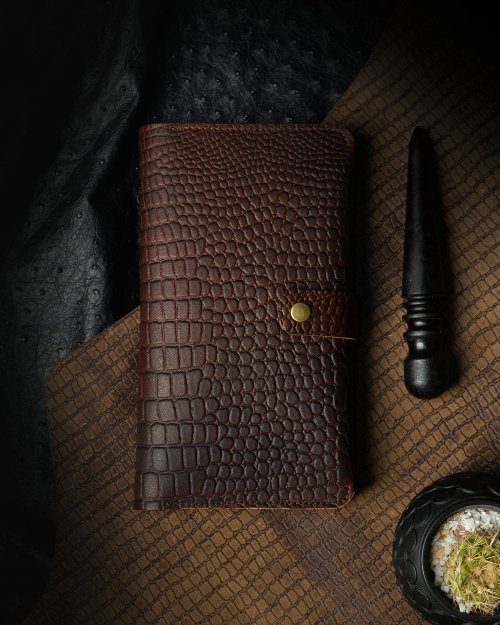 Aurora Wallet – Brown Alligator Embossed Ceylon Cow Leather - Ceylon Leather Crafts