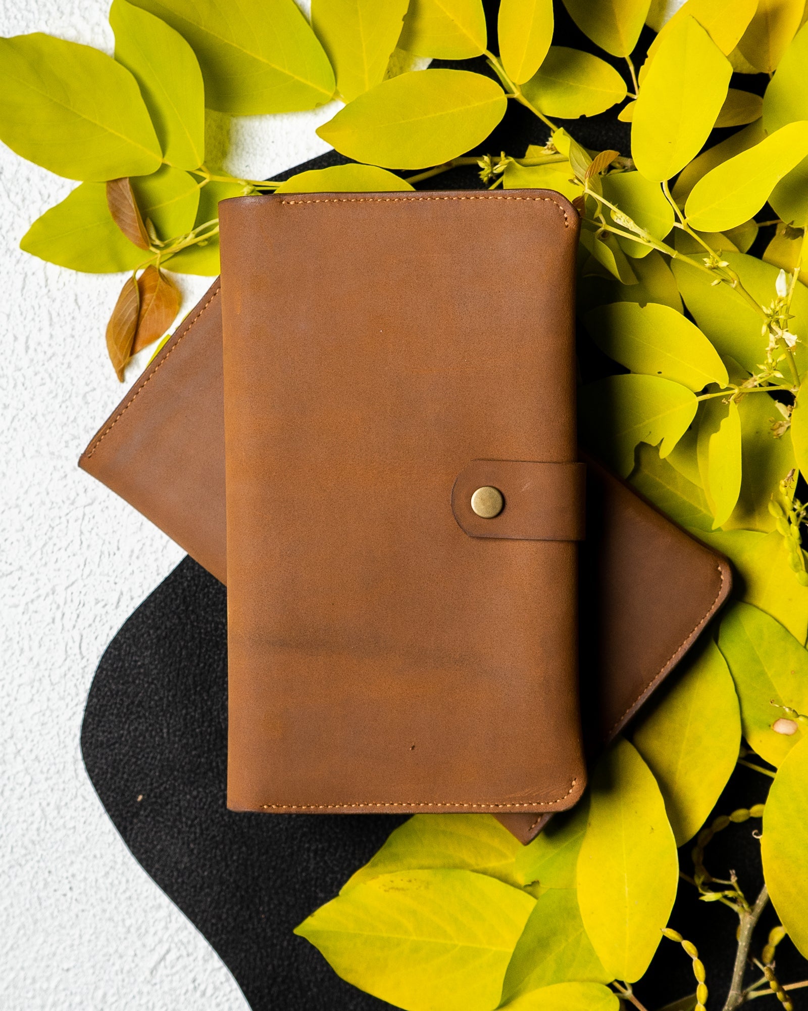 Aurora Wallet – Light Brown Oil Pull - Up Leather - Ceylon Leather Crafts