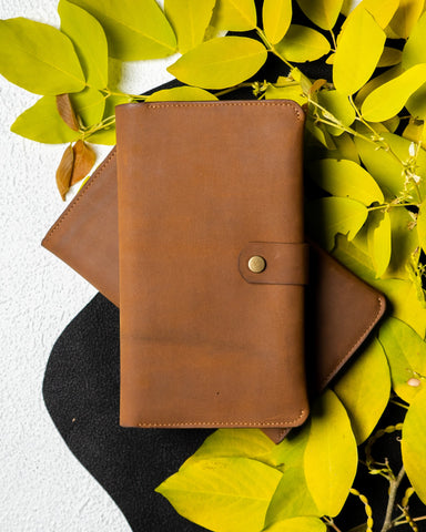 Aurora Wallet – Light Brown Oil Pull - Up Leather - Ceylon Leather Crafts