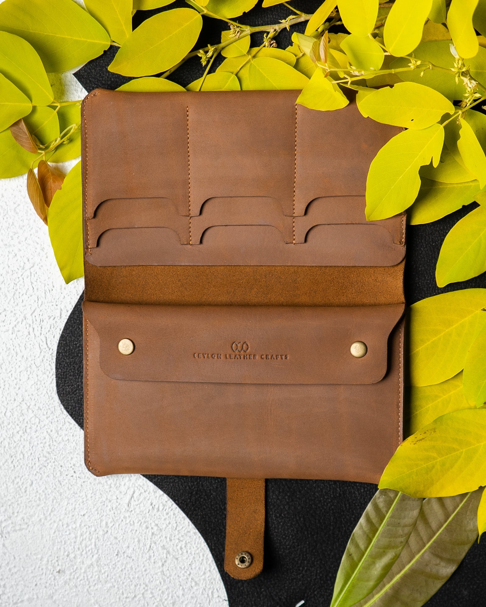 Aurora Wallet – Light Brown Oil Pull - Up Leather - Ceylon Leather Crafts