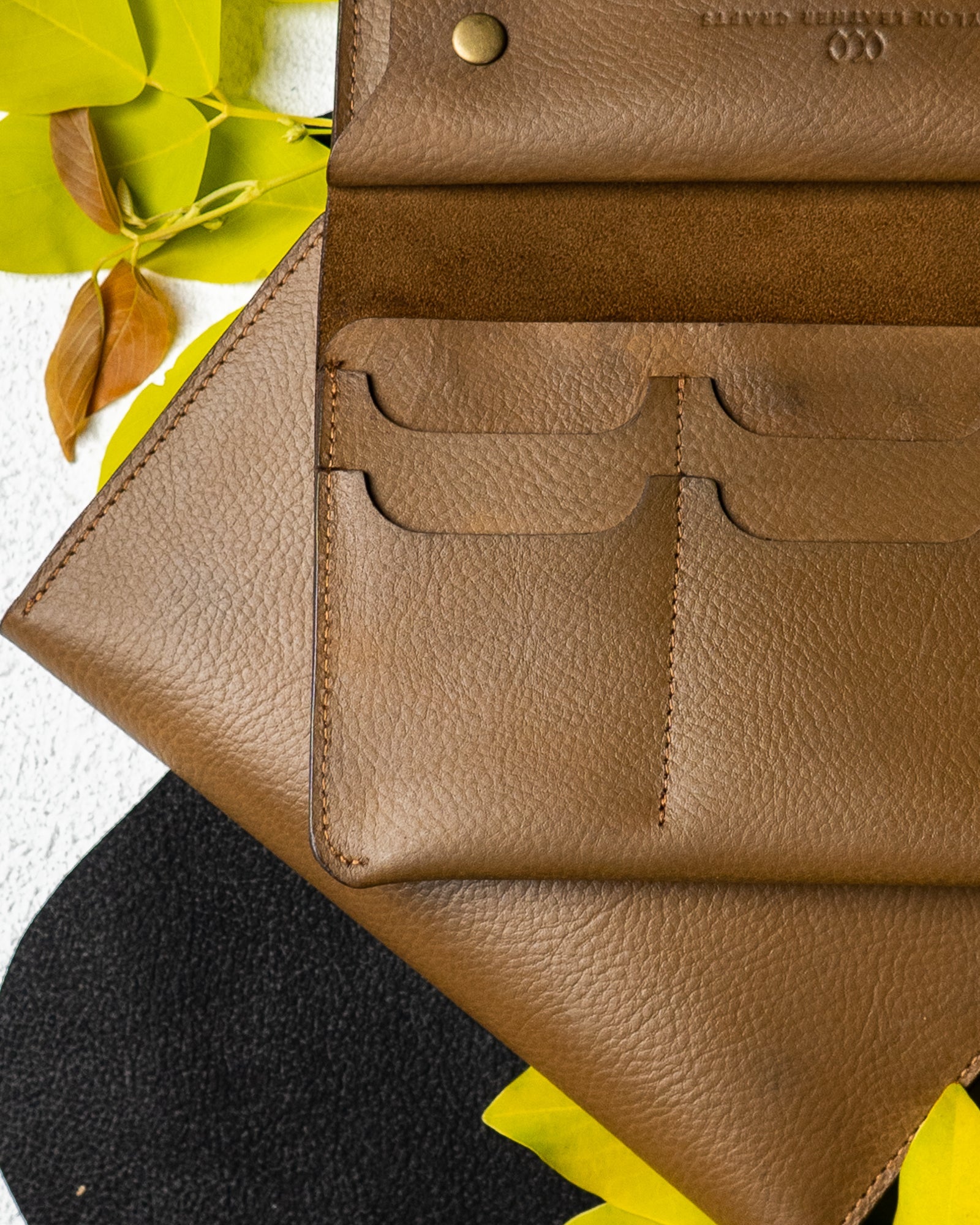 Aurora Wallet – Peanut Brown Naturally Milled Leather - Ceylon Leather Crafts