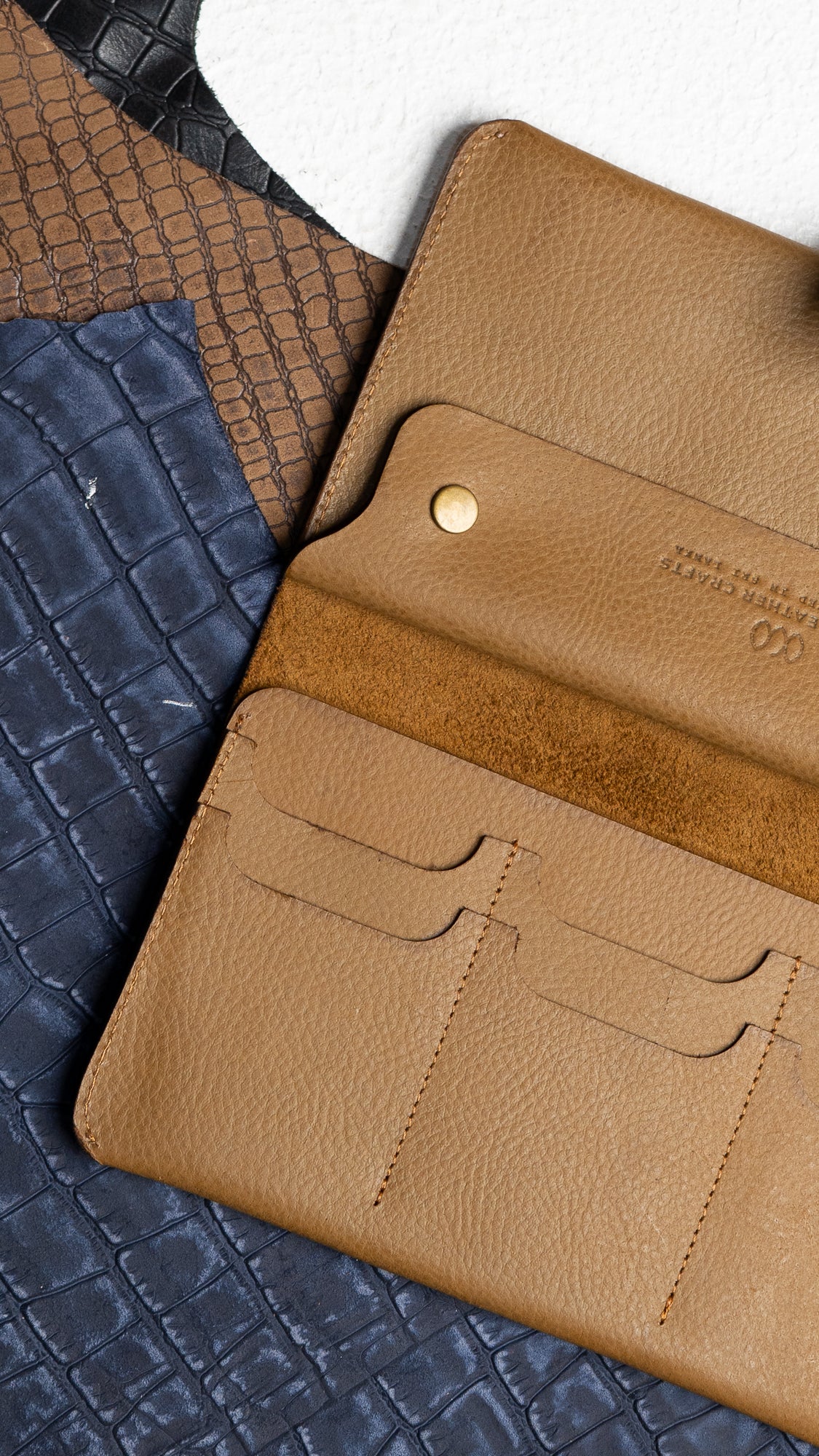Aurora Wallet – Peanut Brown Naturally Milled Leather - Ceylon Leather Crafts
