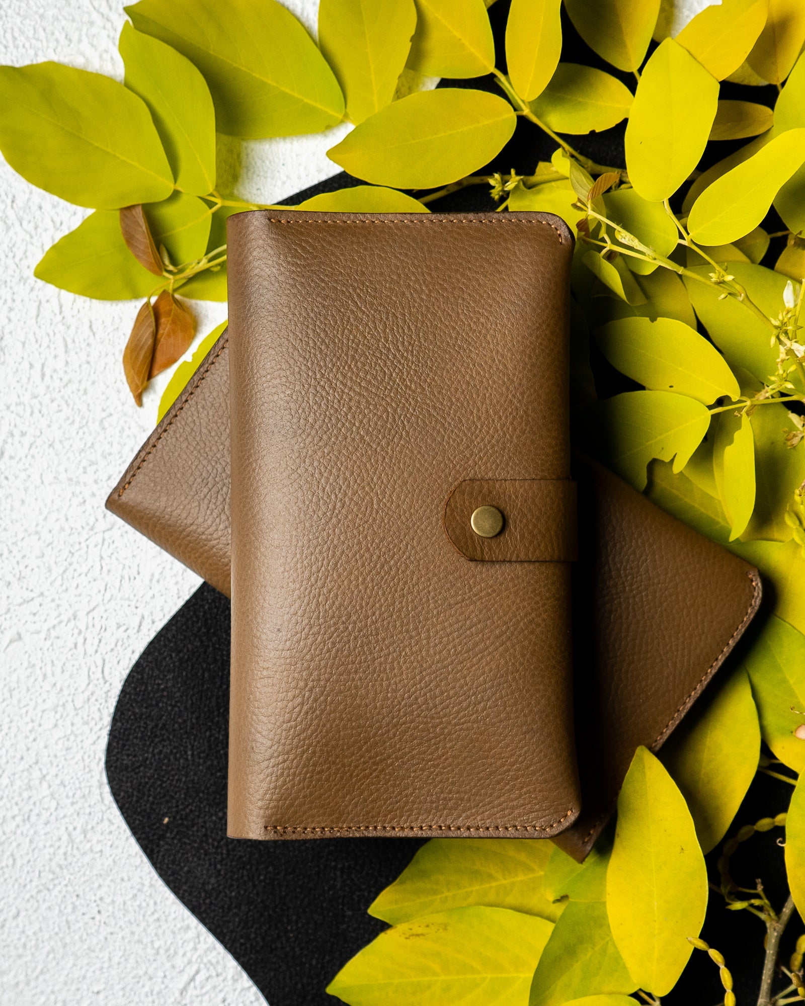 Aurora Wallet – Peanut Brown Naturally Milled Leather - Ceylon Leather Crafts