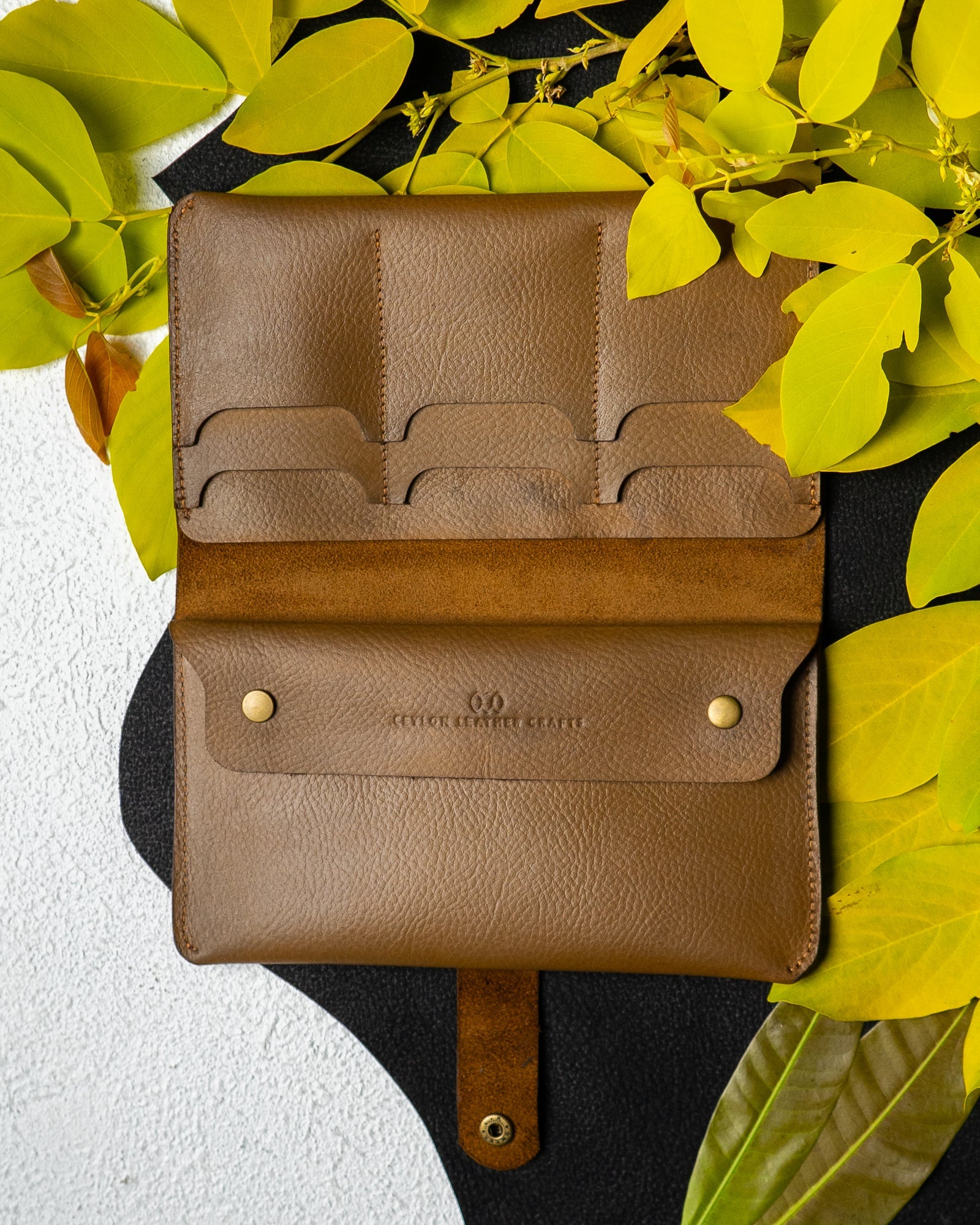 Aurora Wallet – Peanut Brown Naturally Milled Leather - Ceylon Leather Crafts