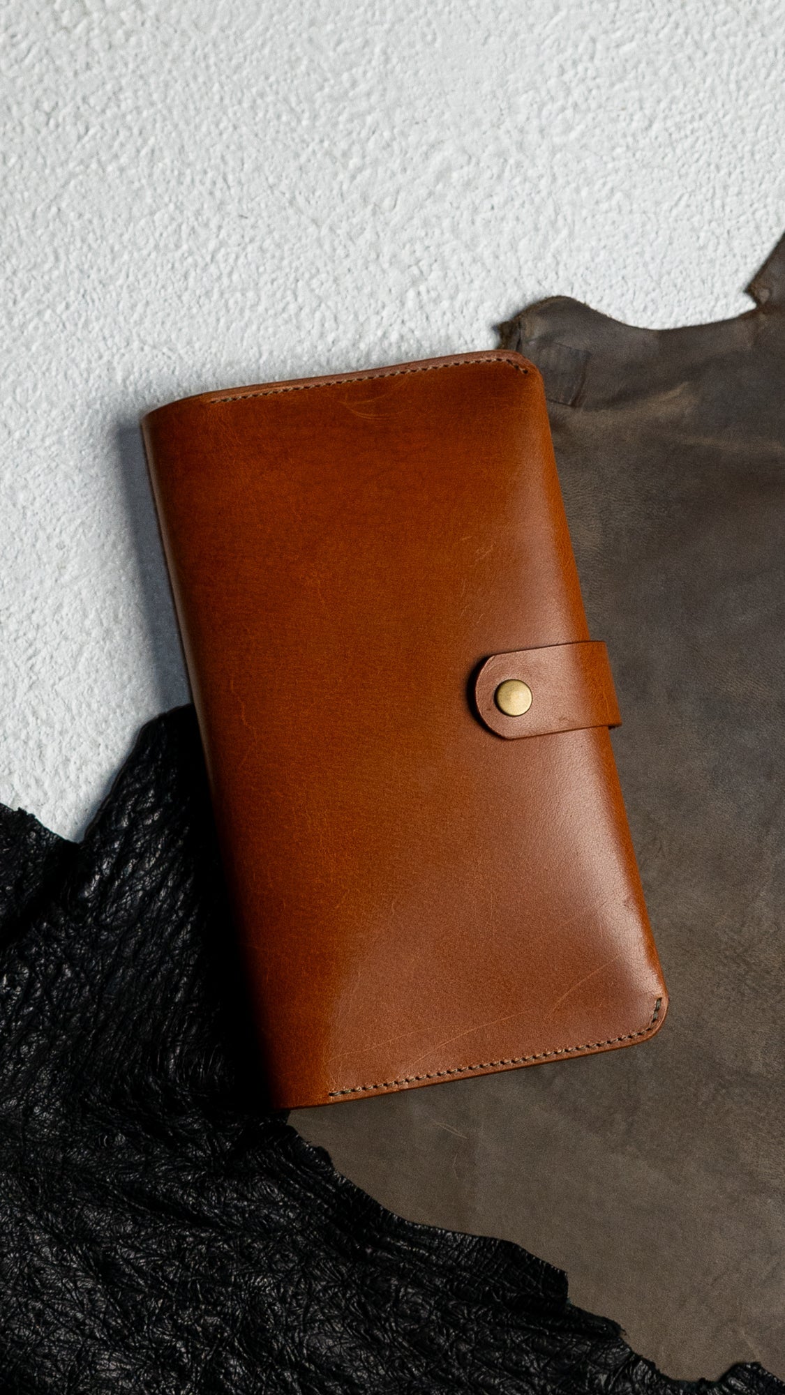 Aurora – Woody Tan and Green - Ceylon Leather Crafts