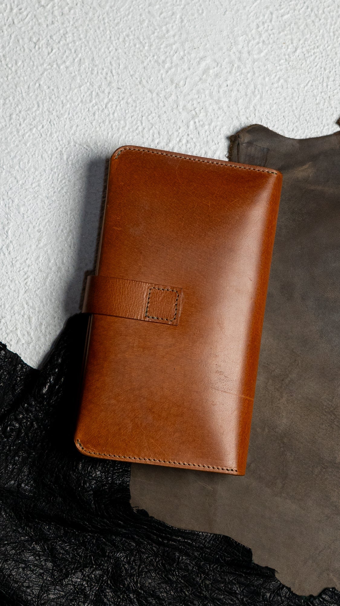 Aurora – Woody Tan and Green - Ceylon Leather Crafts