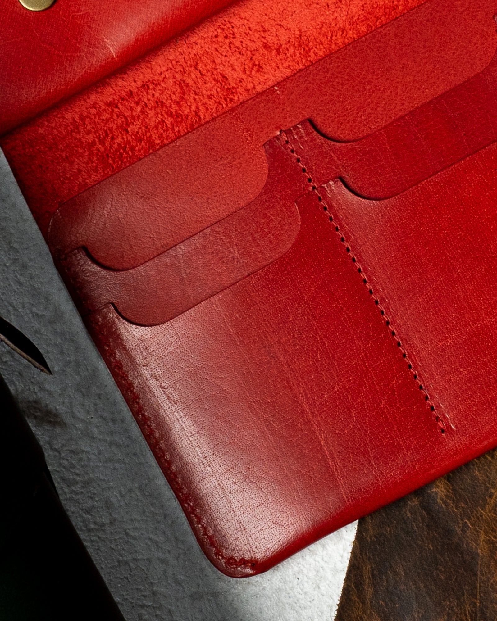 Aurora – Woody Wine Red Leather Edition - Ceylon Leather Crafts