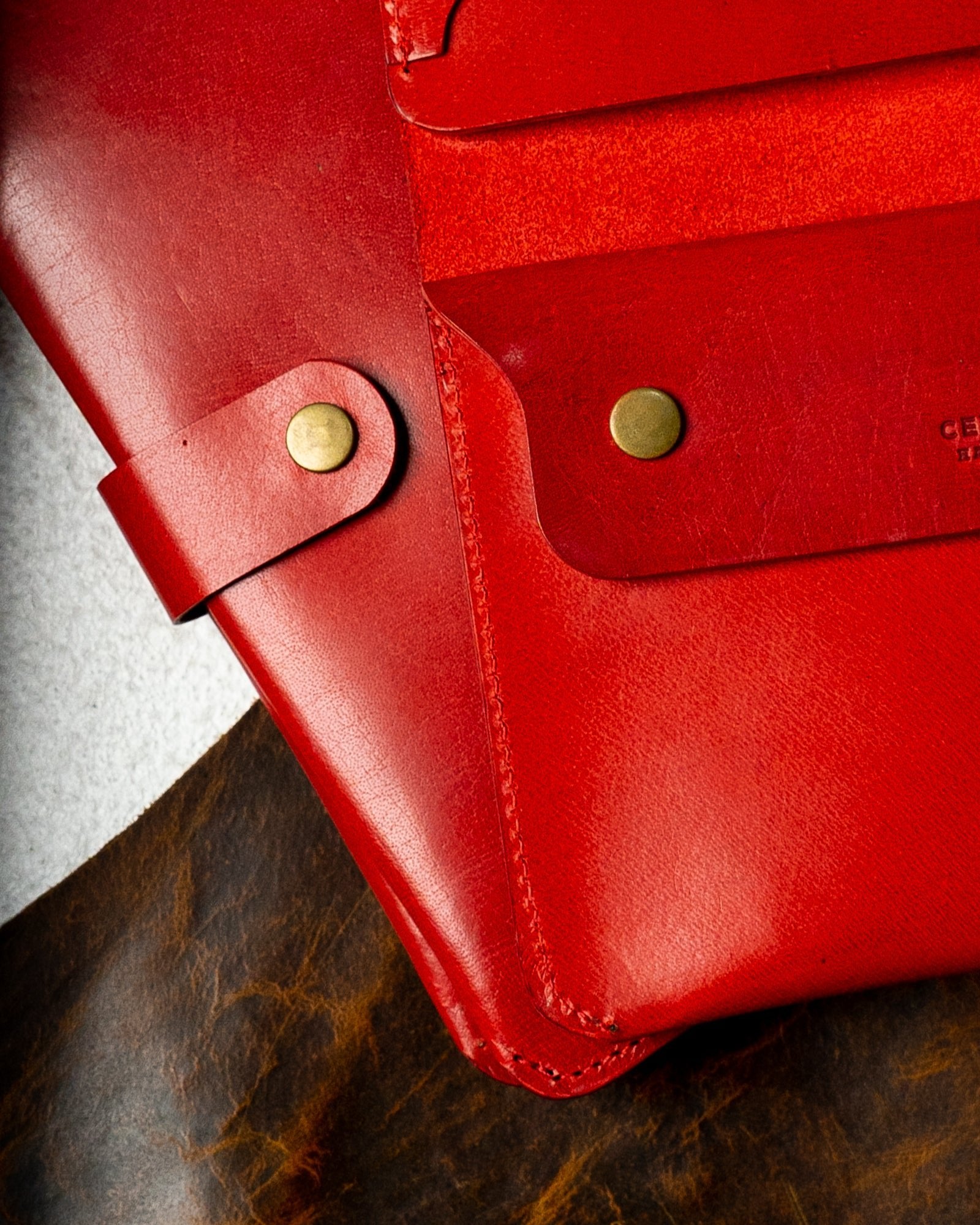 Aurora – Woody Wine Red Leather Edition - Ceylon Leather Crafts
