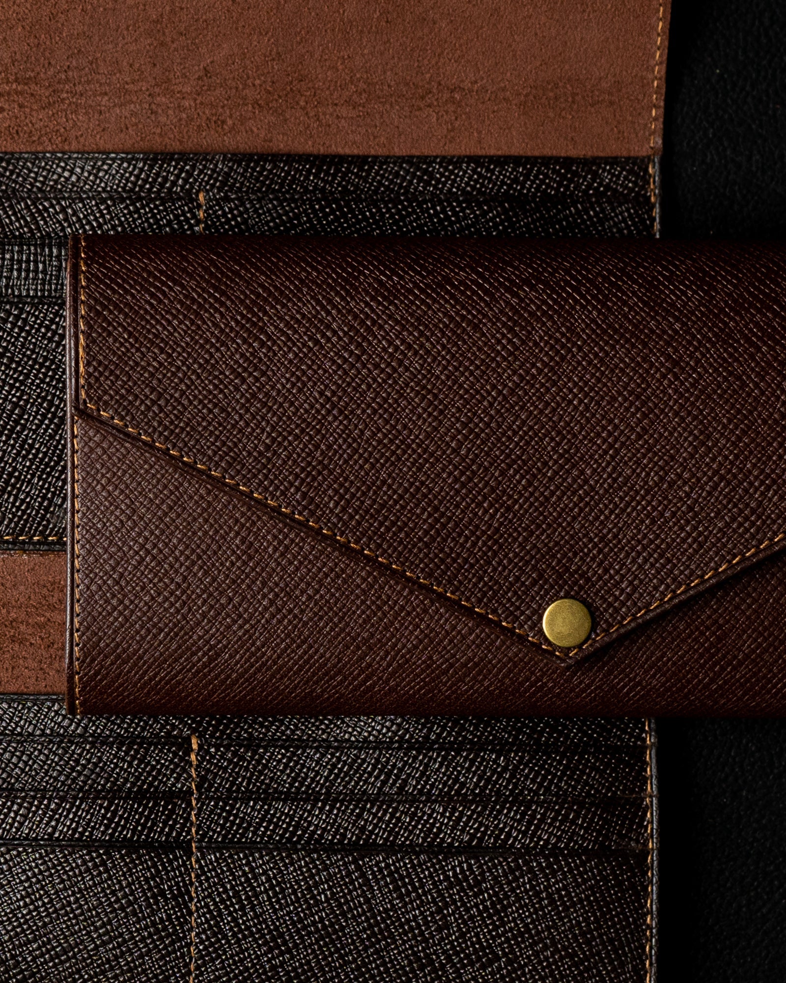 EZRA Wallet – Oil Pull - Up & Crust Calf Leather Edition - Ceylon Leather Crafts