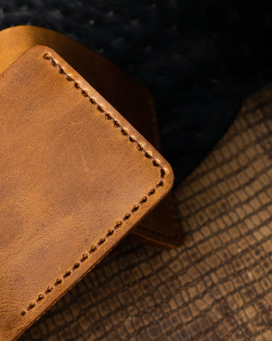 Hugo Wallet – Wax - Effect Tan Leather - Ceylon Leather Crafts