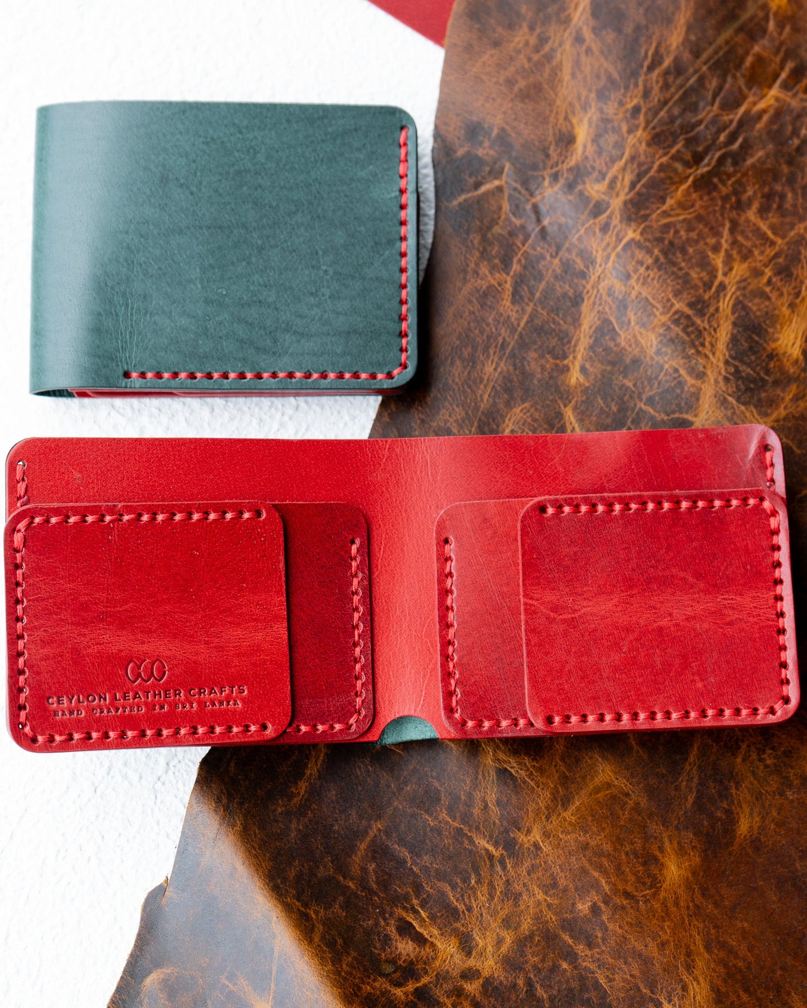 Hugo Wallet – Woody Green & Woody Red Buffalo Calf Leather - Ceylon Leather Crafts