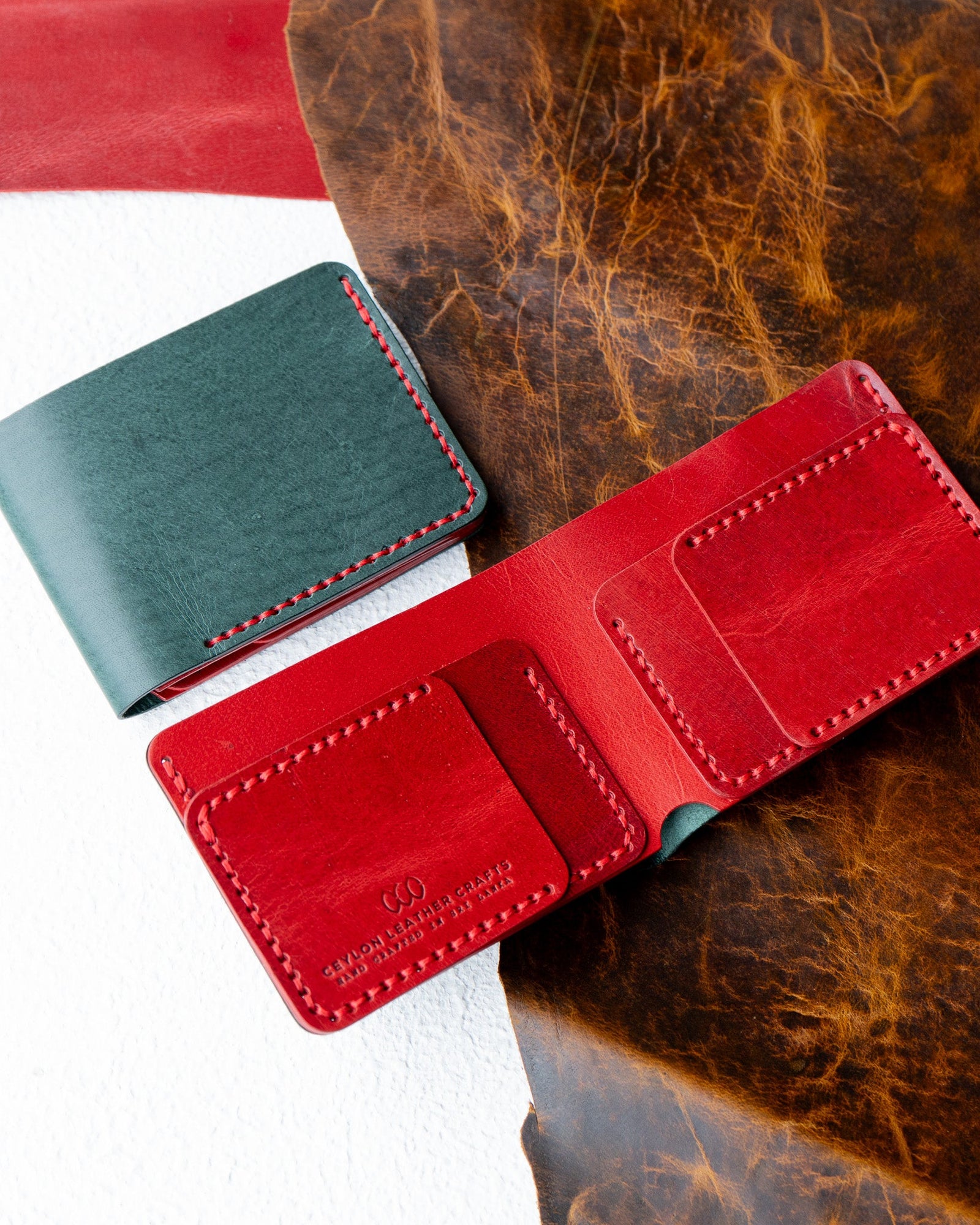 Hugo Wallet – Woody Green & Woody Red Buffalo Calf Leather - Ceylon Leather Crafts
