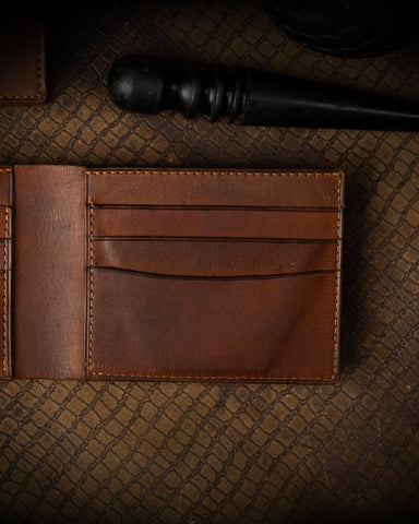 LEO Wallet – Ceylon Oil Pull - Up Leather Edition Dark tan - Ceylon Leather Crafts