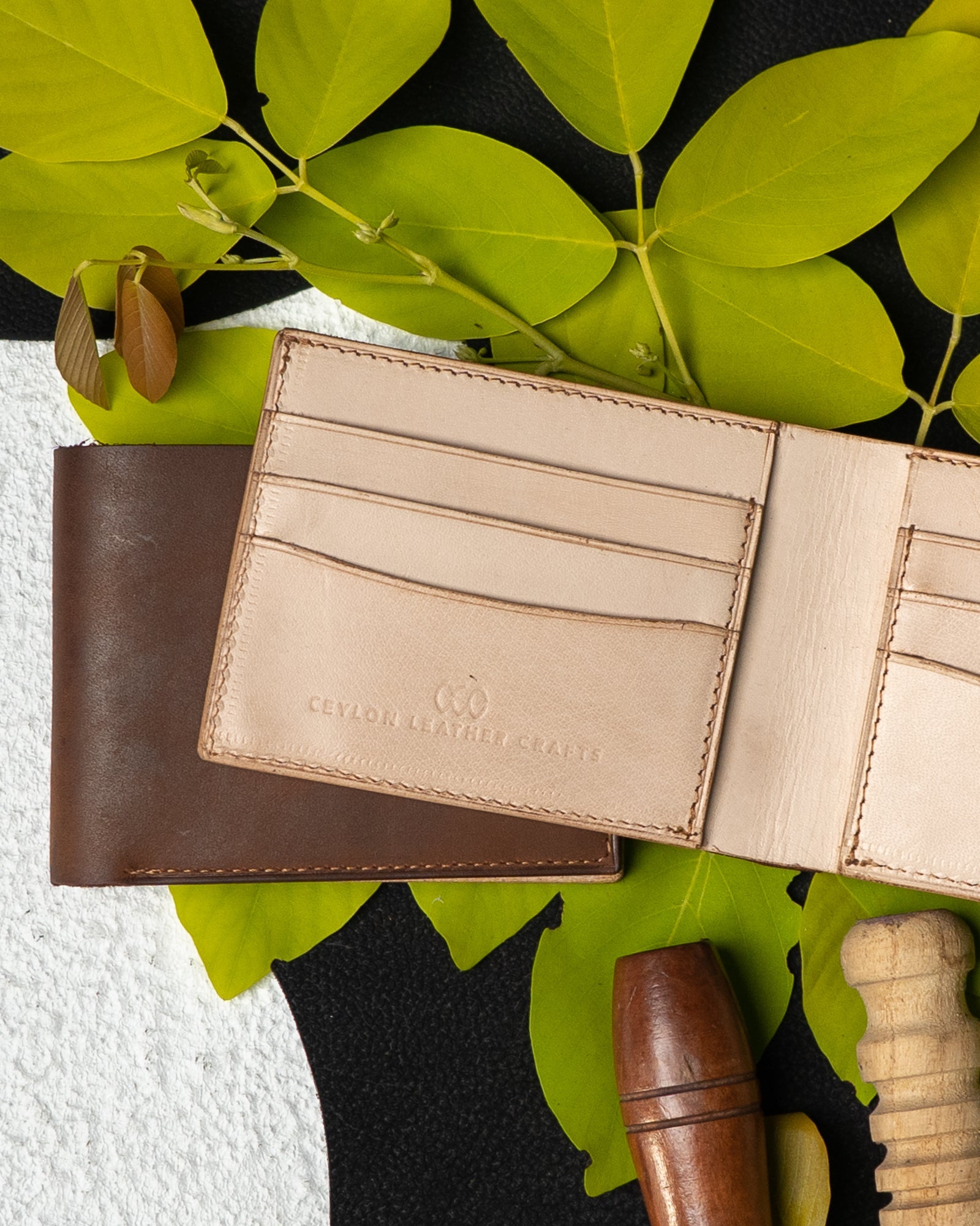 LEO Wallet – Oil Pull - Up & Crust Calf Leather Edition - Ceylon Leather Crafts