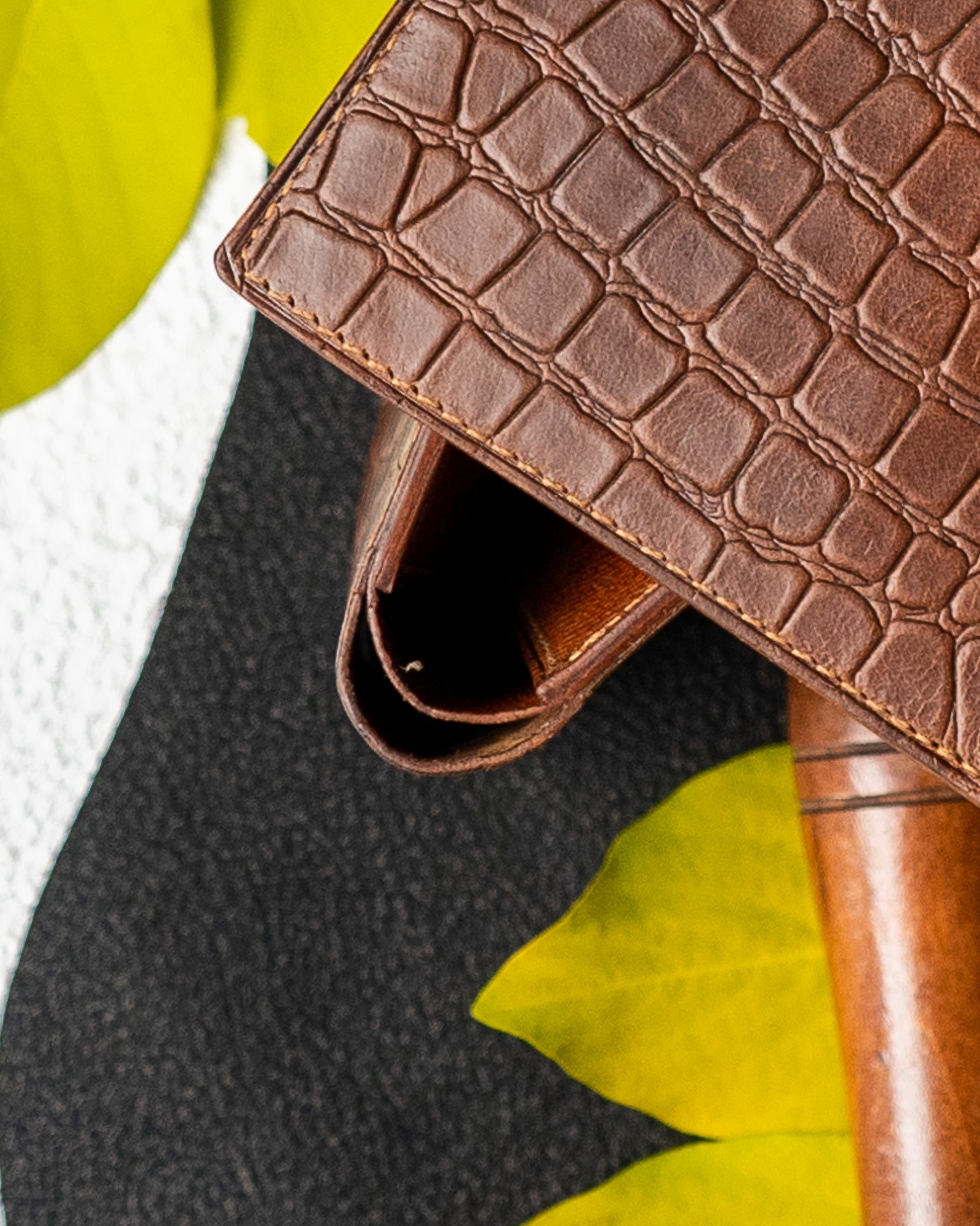 Levi Wallet – Alligator Embossed & Saffiano Full - Veg Leather Edition - Ceylon Leather Crafts