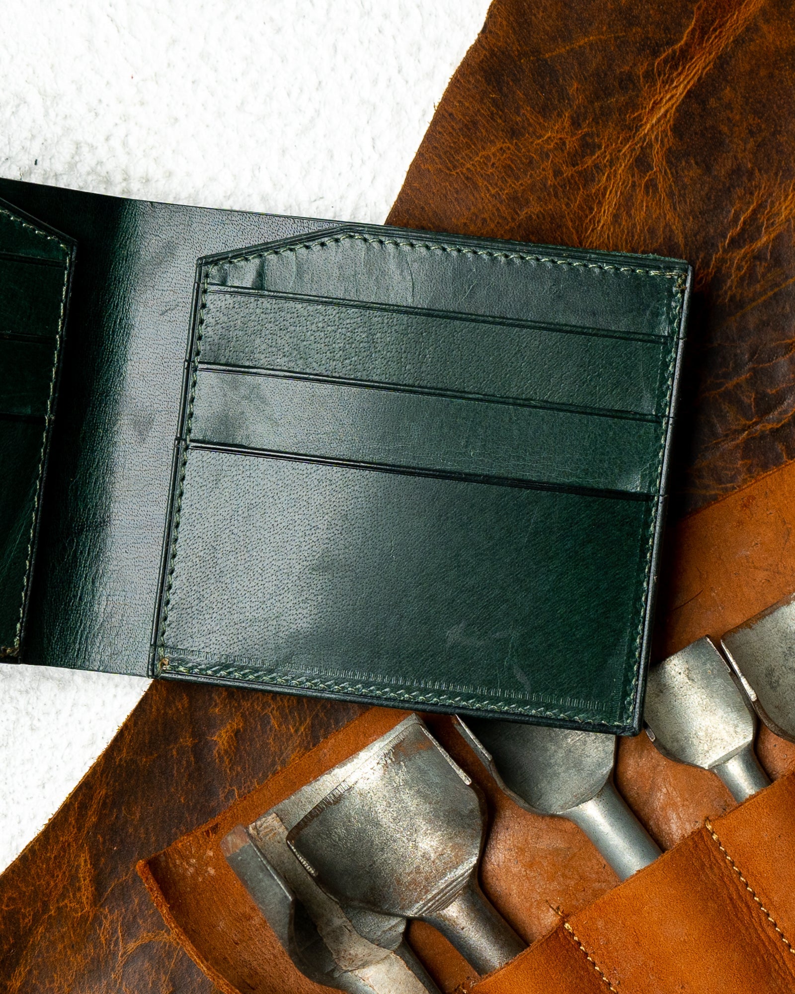 Levi Wallet – Ceylon Buffalo Brown & Woody Green Edition - Ceylon Leather Crafts