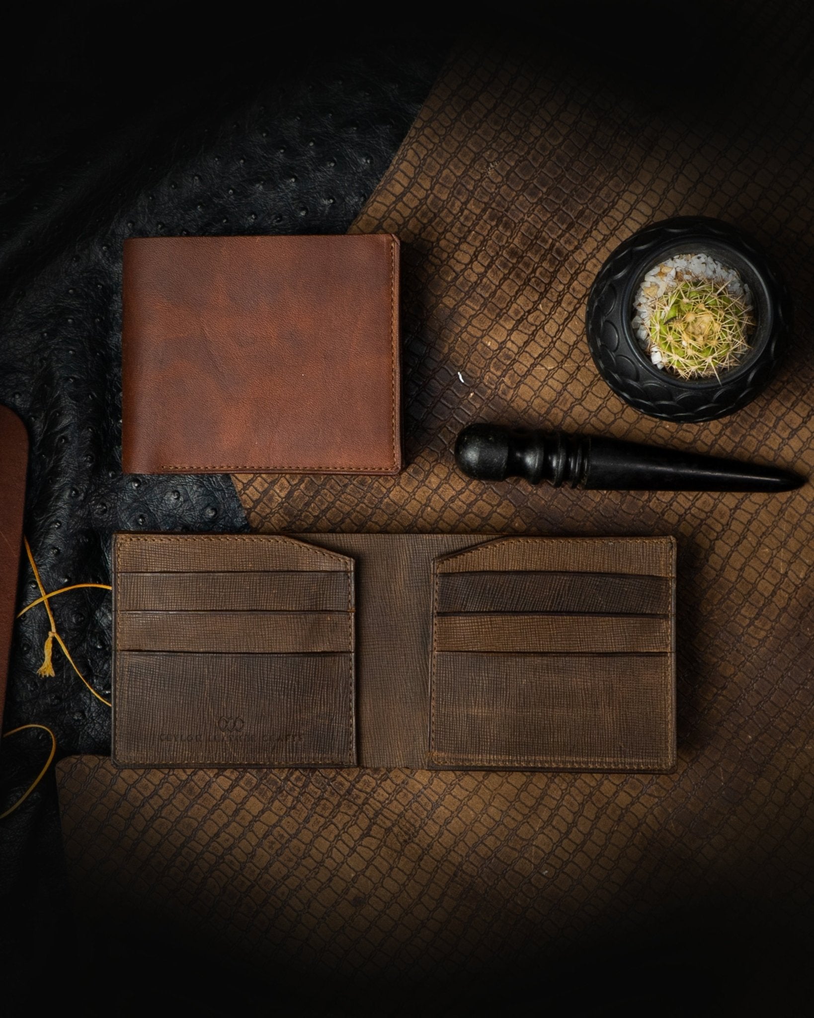 Levi Wallet – Oil Pull - Up & Saffiano Moss Green Edition - Ceylon Leather Crafts