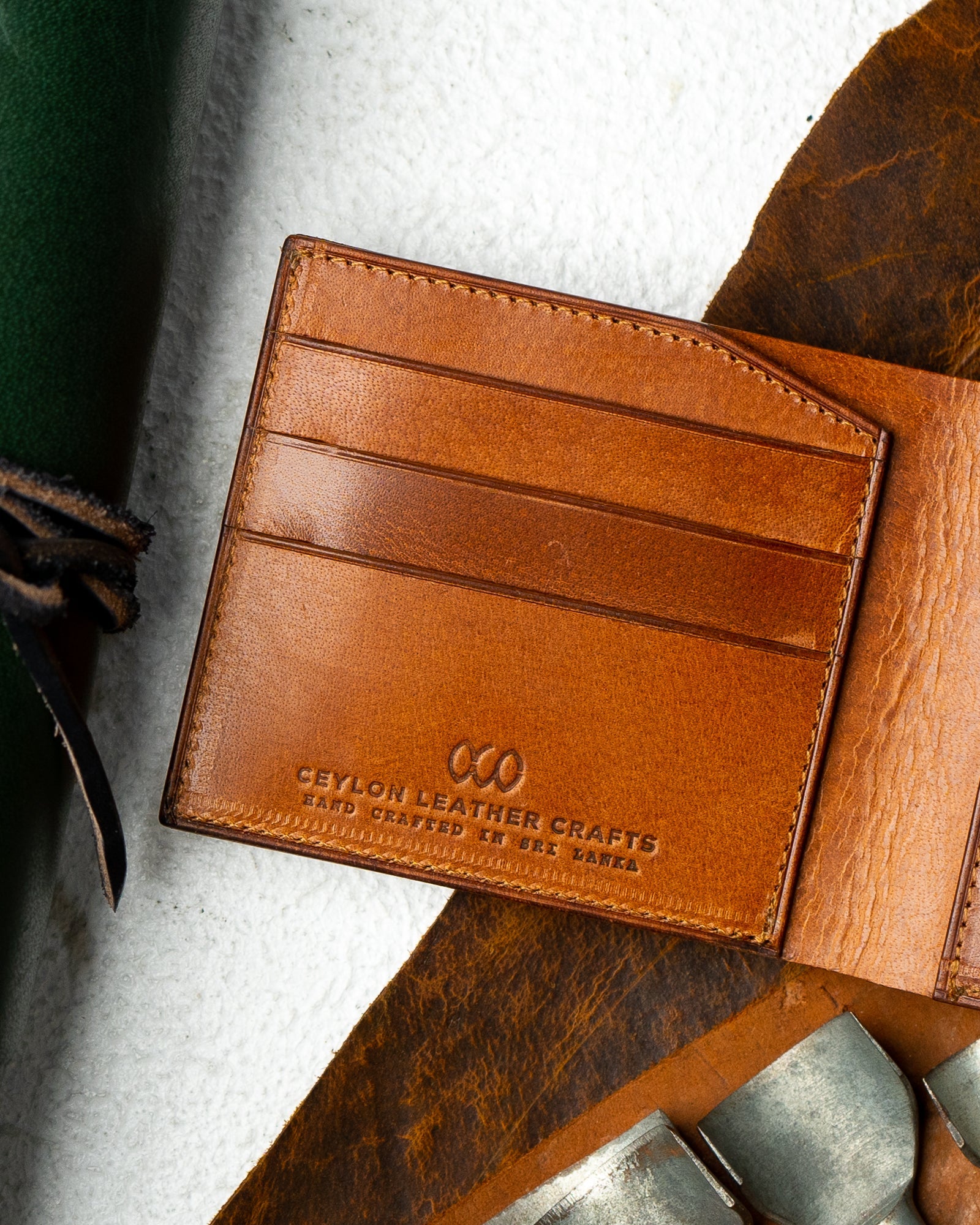 Levi Wallet – Woody Tan Leather Edition - Ceylon Leather Crafts