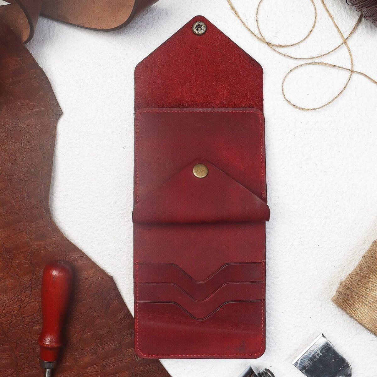 Iris - Red Crazy horse - Ceylon Leather Crafts