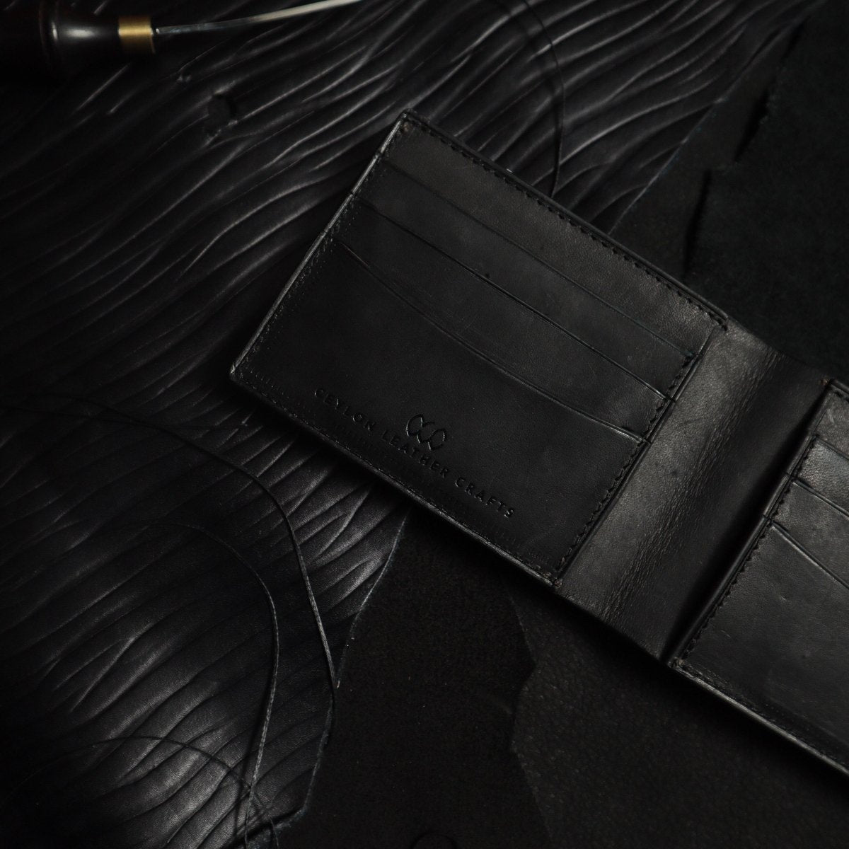 Leo - Cow Black - Ceylon Leather Crafts